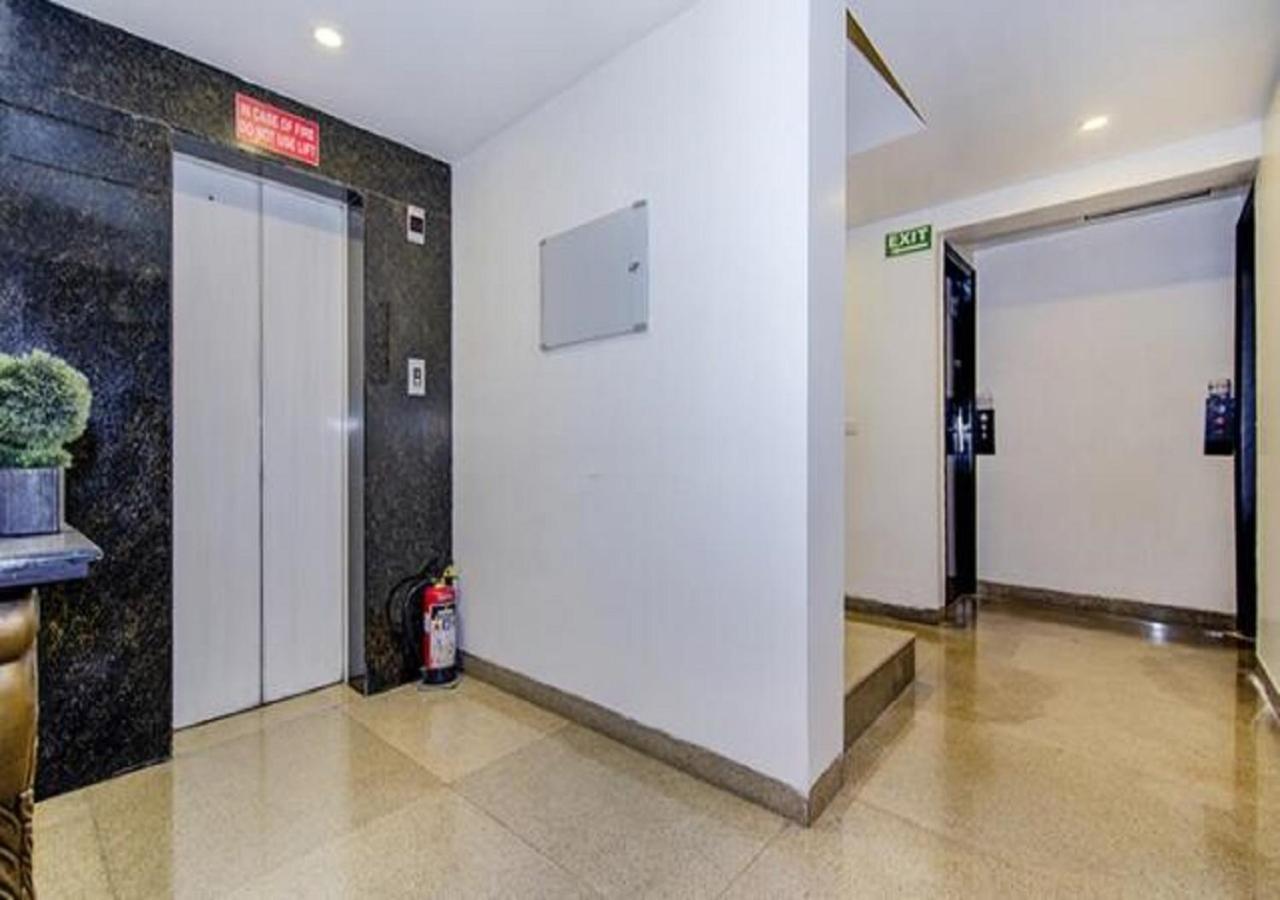 Hotel Rockland Panchsheel Enclave New Delhi Ngoại thất bức ảnh